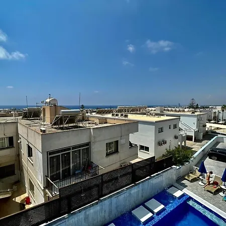 Sunny Blue Hotel